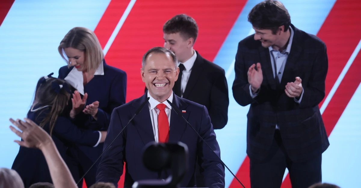 Karol Nawrocki: od stadionowego chuligana do głowy państwa - okiem Le Monde