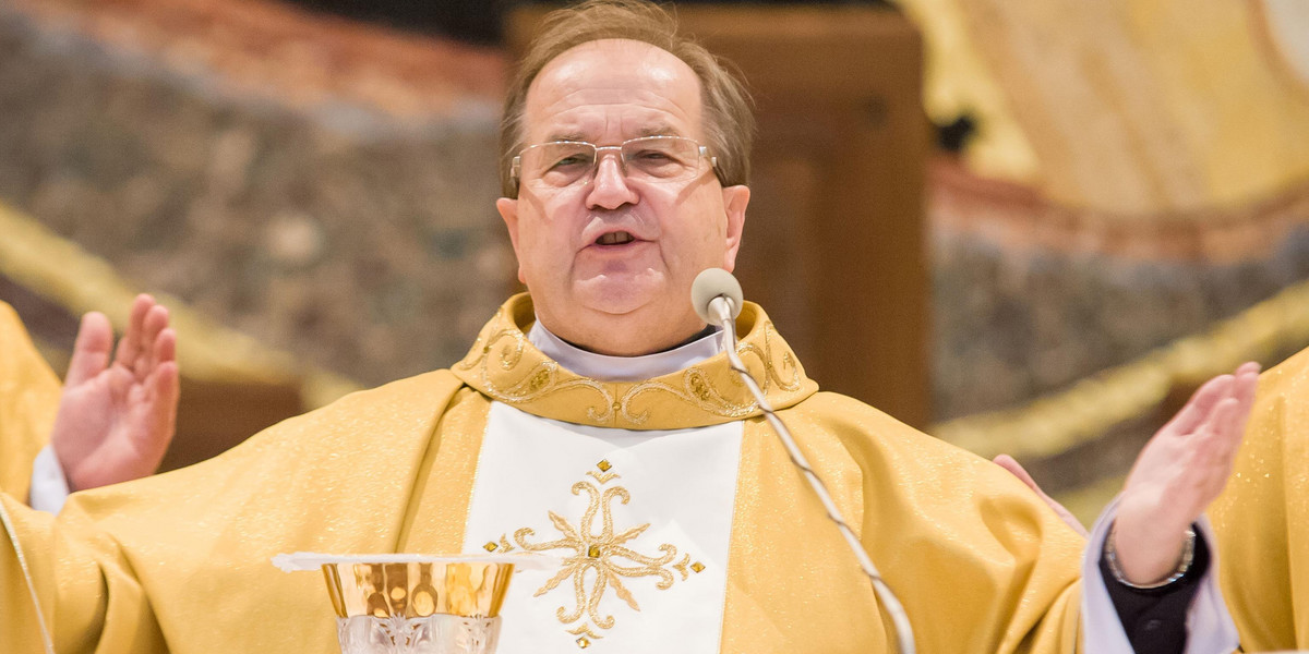 O. Rydzyk wściekł się na rząd. "Trzeba trochę myśleć!"