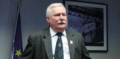 Wałęsa drwi z Kaczyńskiego na basenie