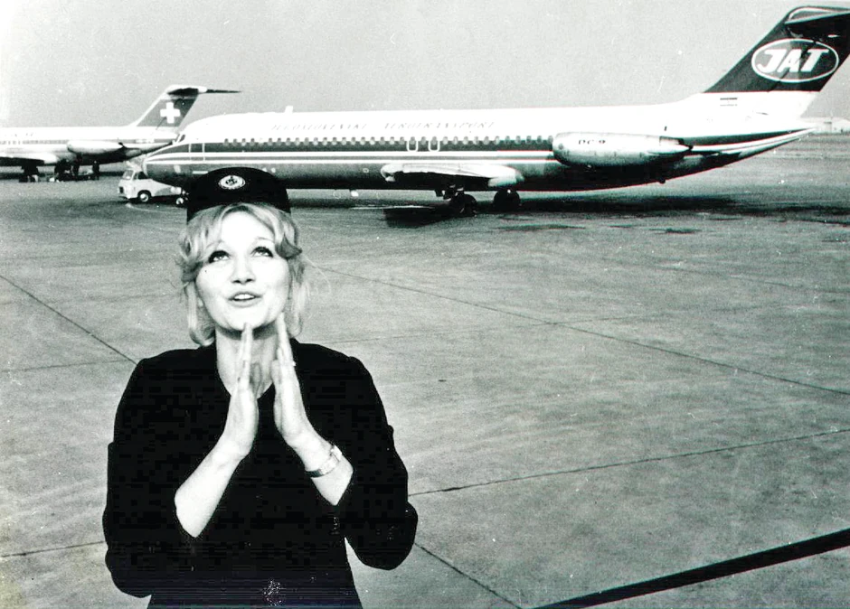 Iz mladih dana, stjuardesa "Jata"