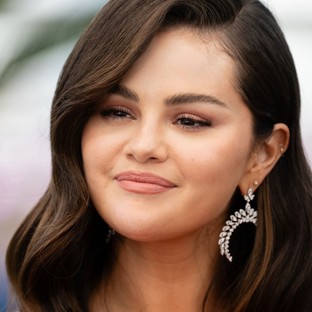 Selena Gomez és a lupus: élet egy autoimmun betegséggel