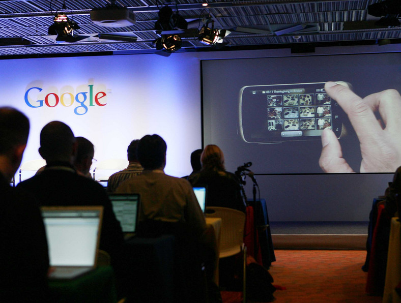 Google zaprezentował swój telefon Nexus One