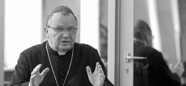 Nie żyje abp Marian Gołębiewski. Watykan nakazał mu żyć w pokucie