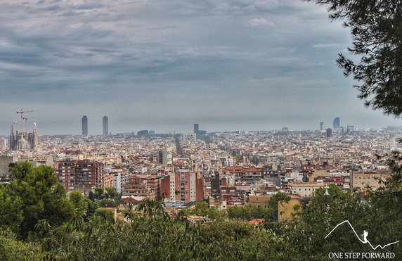 Piękna panorama na Barcelonę z Parku Guell