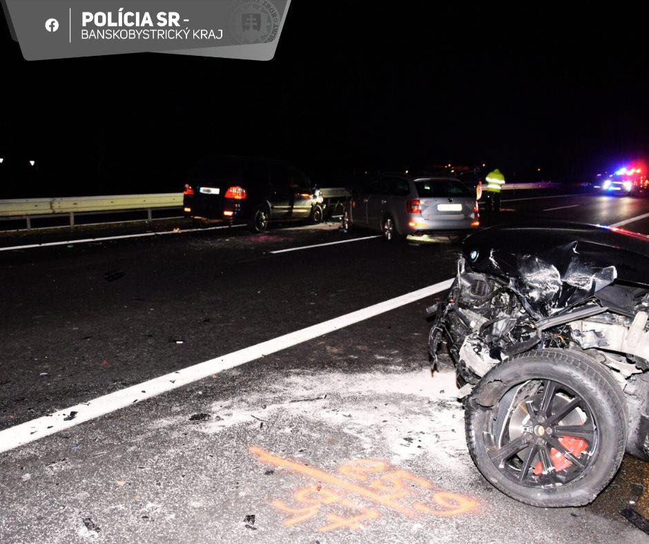 Pri dopravnej nehode na R2 zahynuli dve ženy.