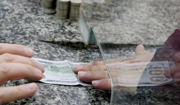 Turska lira, EPA -  SEDAT SUNA