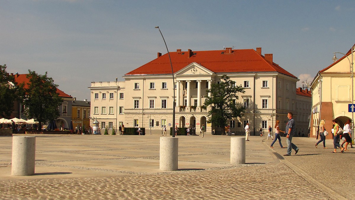 Od dziś mieszkańcy Kielc mogą już składać propozycje do kolejnej edycji budżetu obywatelskiego. Podobnie jak w latach ubiegłych, do ich dyspozycji urzędnicy oddali pięć milionów złotych. Tym razem składać można projekty, dotyczące tylko inwestycji na gruntach należących do miasta.