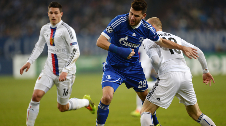 Utolsó
Szalai a Schalke színeiben a Basel ellen nyert 2013-ban /Fotó: AFP