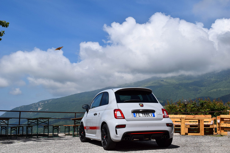 Abarth 595 Competizione