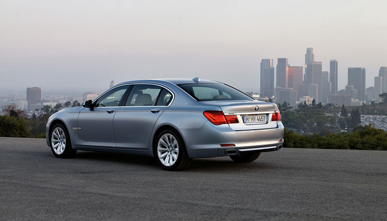 IAA Frankfurt 2009: BMW ActiveHybrid 7 - nowy standard