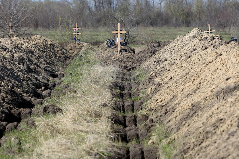 Tak wyglądają groby dla ofiar koronawirusa na Ukrainie