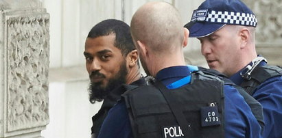 Uzbrojony 27-latek zatrzymany koło parlamentu w Londynie