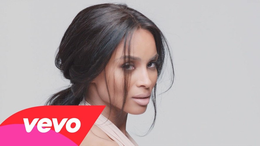 Seksowny powrót Ciary