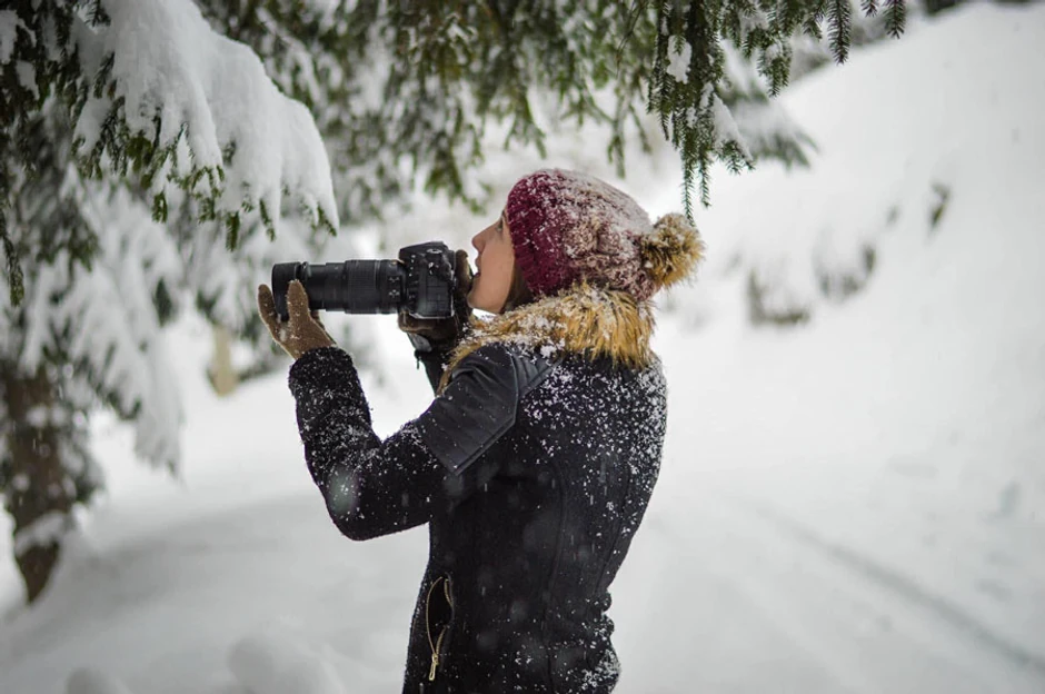 Mladena Bolta hvata trenutak za fotografiju.