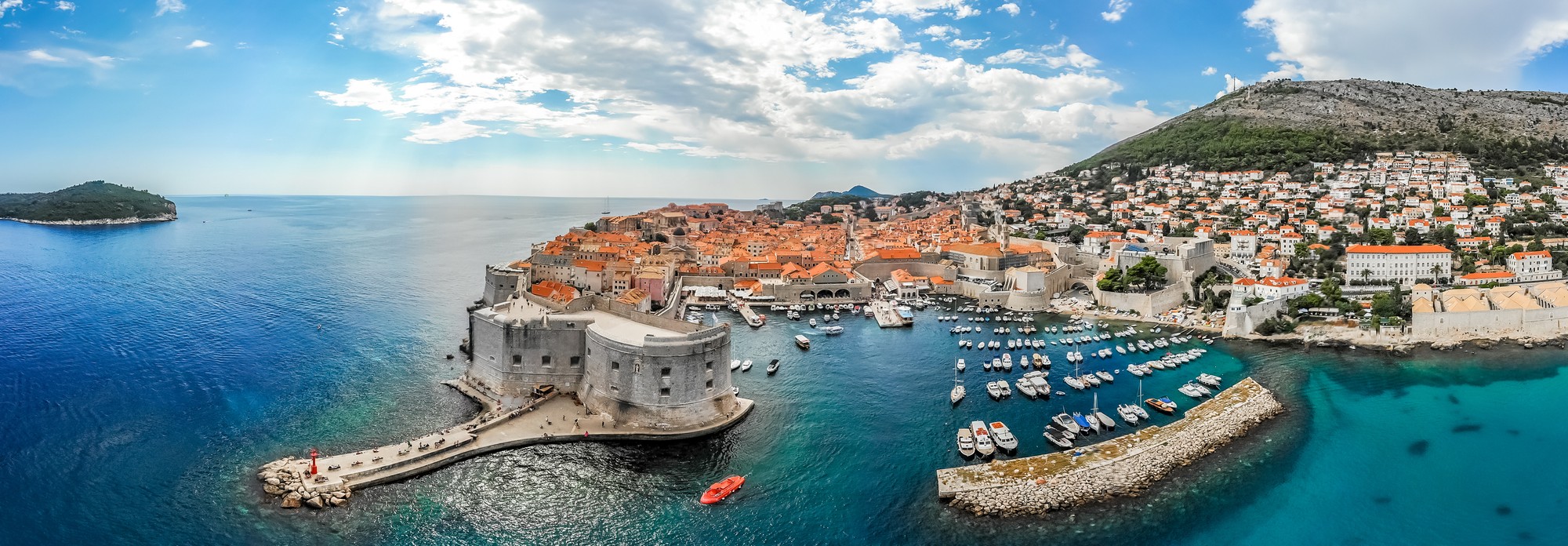 Dubrovník je populárnym chorvátskym letoviskom (ilustračné foto).