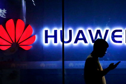 Przychody Huaweia mogą być niższe o 30 mld dol. Stracą też amerykańskie firmy