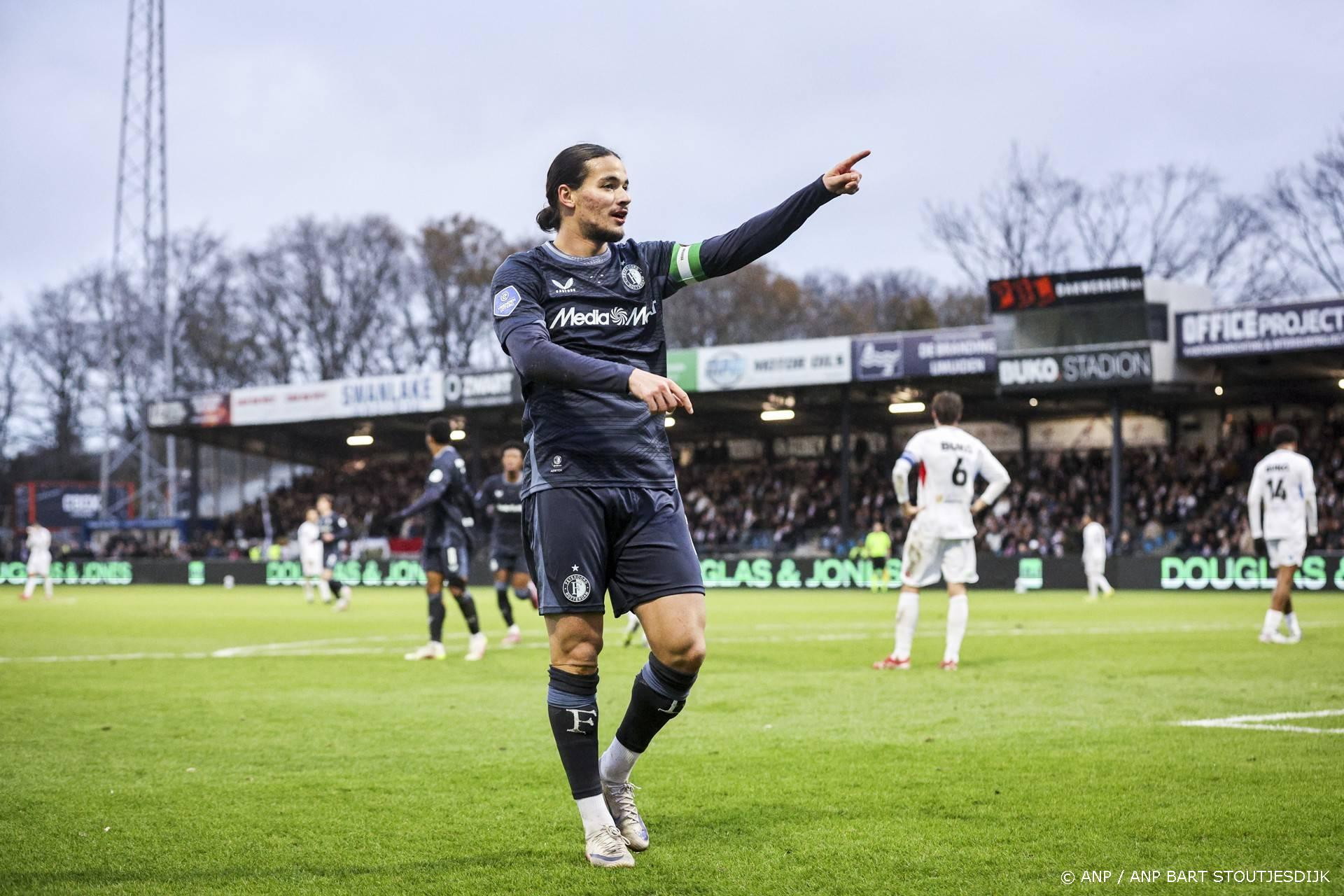 Feyenoord doorbreekt de slechte reeks: Van Persie bencht aanvoerder Steijn