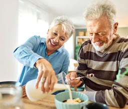 seniorzy powinni włączyć do menu. pomaga na bolące stawy i lepsze trawienie dieta dla seniora