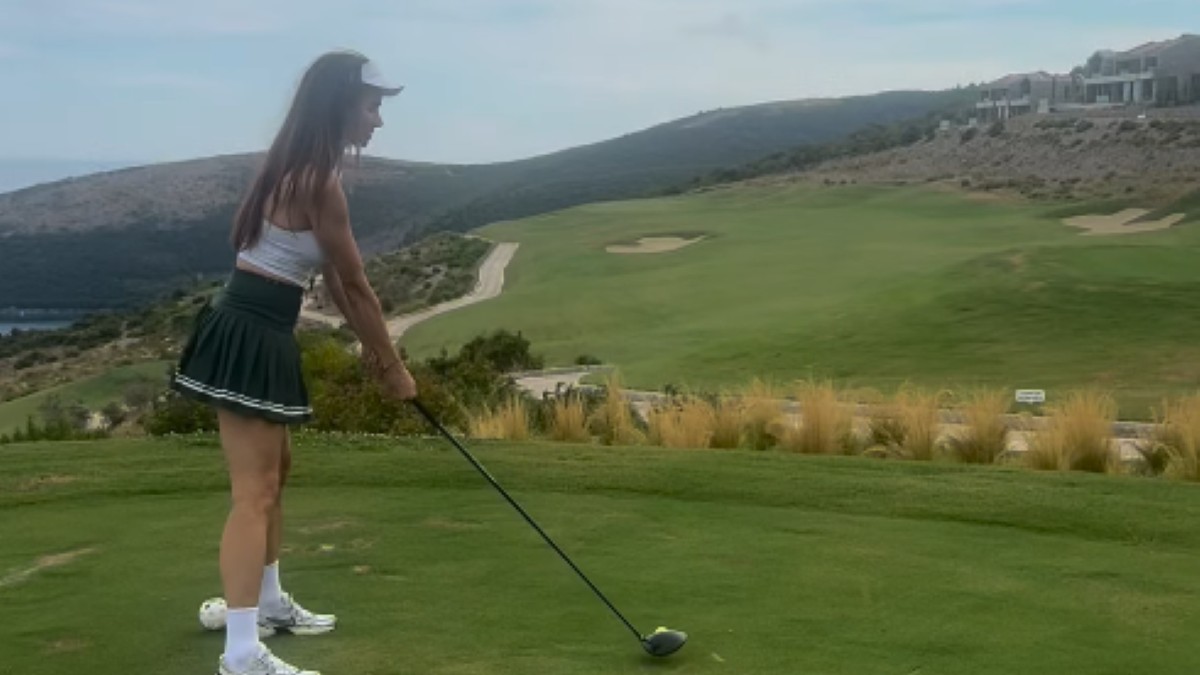 Marija Karan igra golf