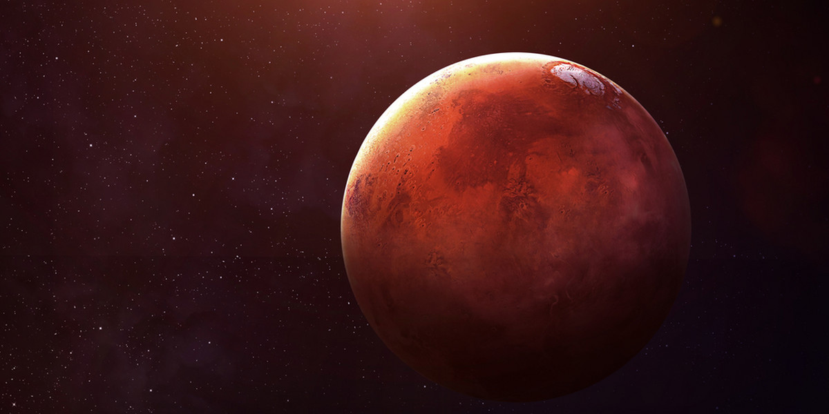 Zespół Marco Giuranny wykrył potencjalne źródło skoku poziomu metanu z czerwca 2013 roku – gaz miałby pochodzić z okolic Krateru Gale’a. To pierwszy przypadek, w którym dane dot. metanu na Marsie potwierdzono drugim instrumentem.
