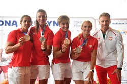 Tokio 2020. Srebrne wioślarki już w Polsce. Nie zabrakło "Sto lat"