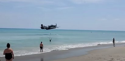 Dramat na pokazie lotniczym. Samolot lądował w oceanie. Pomiędzy ludźmi! [WIDEO]