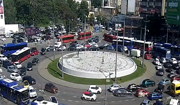 Saobraćaj maltene stoji na Slaviji