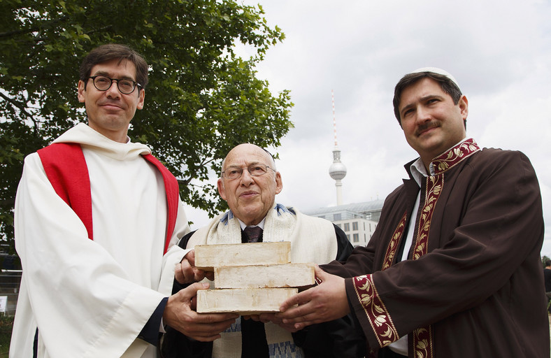 Od lewej: pastor Gregor Hohberg, rabin Tovia Ben-Chorin oraz imam Kadir Sanci
