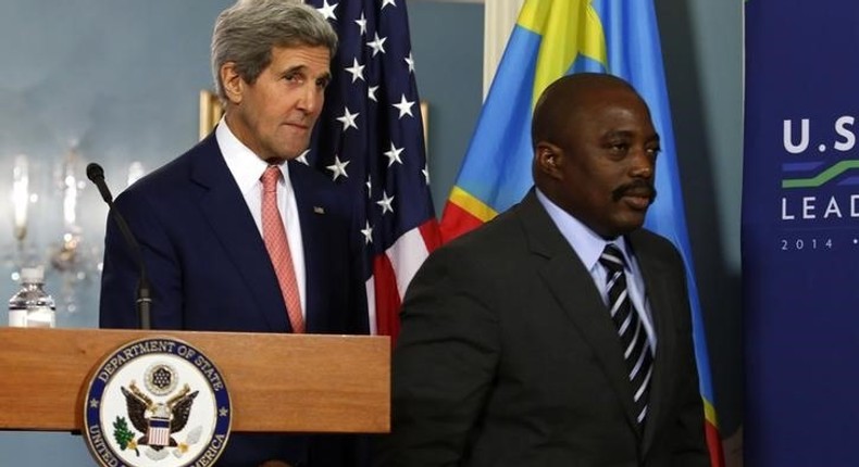 U.S. Secretary of State John Kerry (L) meets with President of the Democratic Republic of Congo Joseph Kabila at the State Department in Washington, August 4, 2014. 