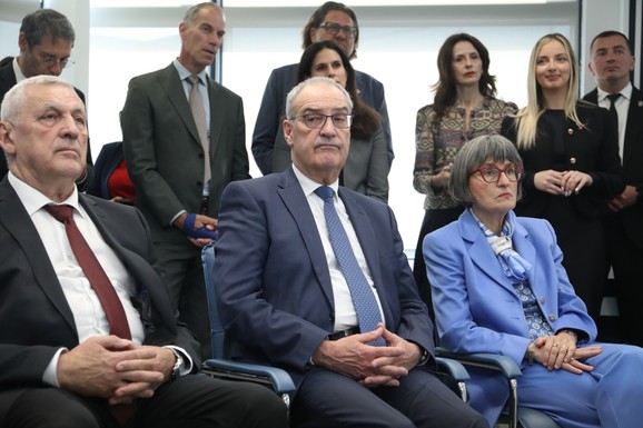 Uskoro novi ciklus programa za startape "Raising start": Predsednik Švajcarske obišao NTP Beograd (FOTO)