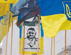 Walka o przyszłość Ukrainy toczy się na kilku frontach jednocześnie