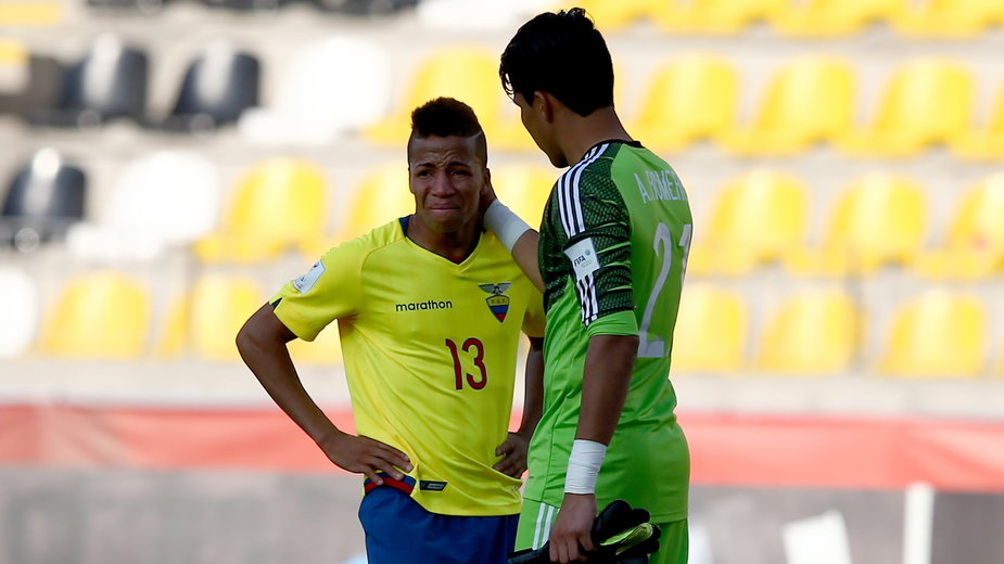 Byron Castillo (z lewej) w meczu reprezentacji Ekwadoru U-17 z Meksykiem