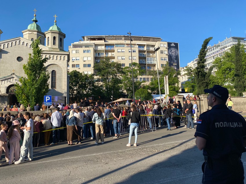 Veliki broj vernika dočekao Pojas Presvete Bogorodice 
