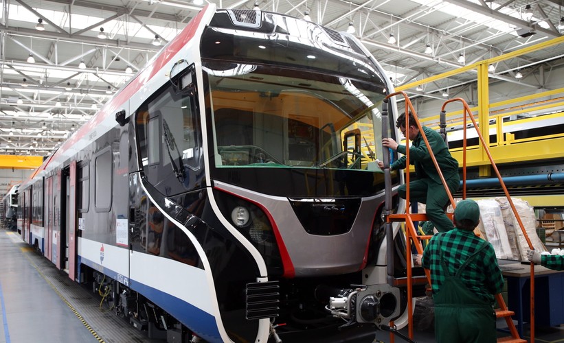 Nowe pojazdy dla stolicy Bułgarii mają być gotowe w 2018 r., czyli tuż przed planowanym uruchomieniem trzeciej linii metra w Sofii.
 <br><br>  fot. (ukit) PAP/Grzegorz Momot