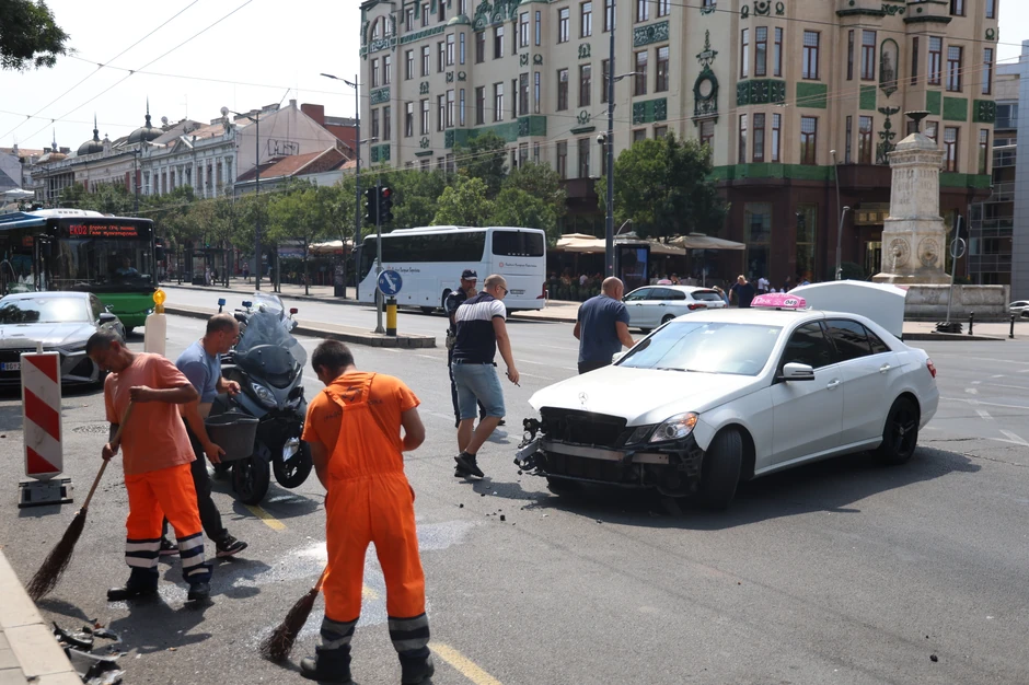 Sudar motocikla i automobila 