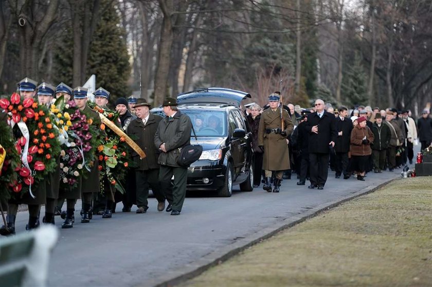 Pogrzeb pana od "Zwierzyńca". Żegnali go starzy znajomi. Foto