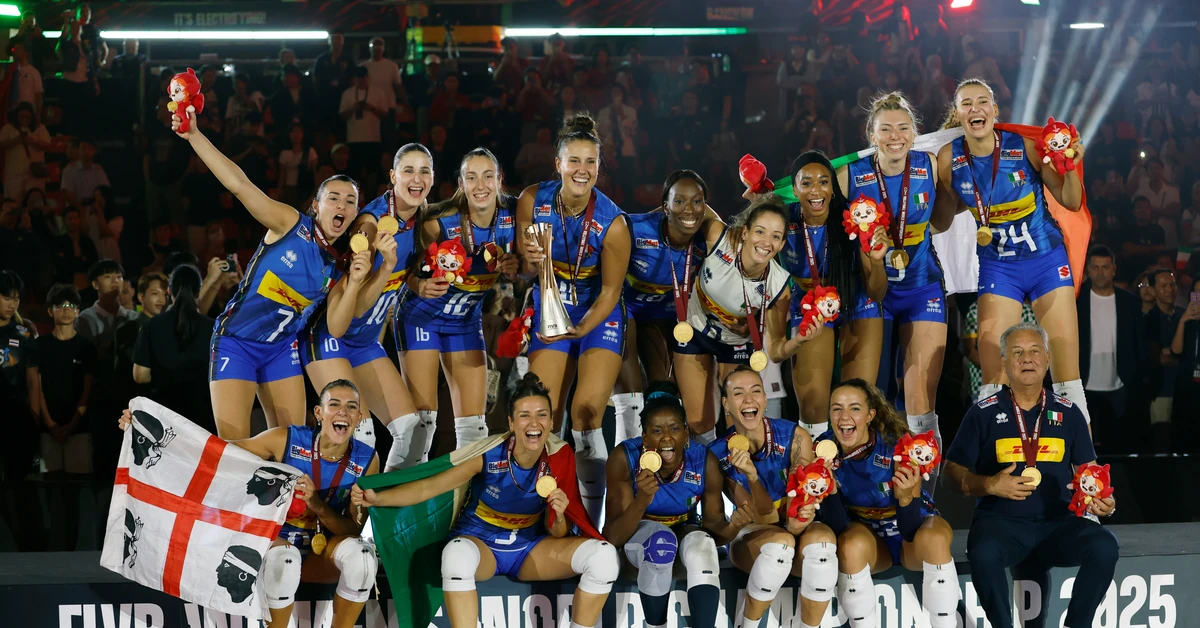 Piękne i niepokonane. Włoskie siatkarki mistrzyniami świata [FOTO]