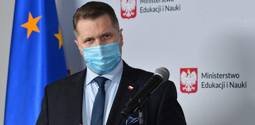 Co stanie się w szkołach we wrześniu?! Minister edukacji: Jeśli pojawi się wirus Delta i będzie bardzo groźny...