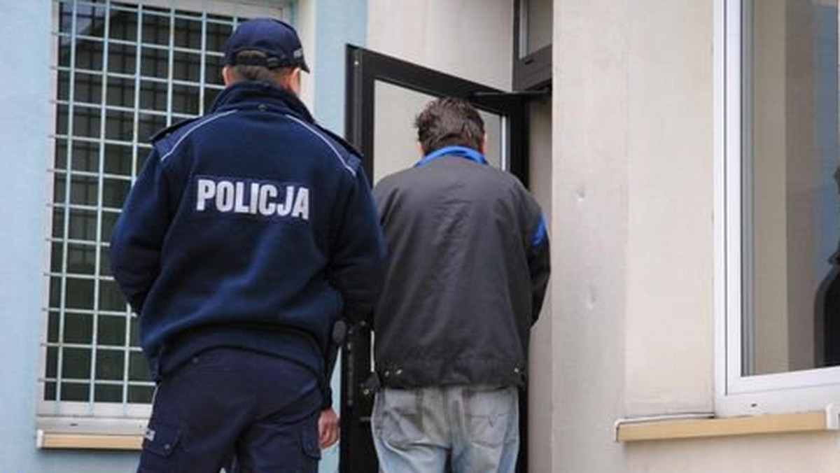 Trzy miesiące tymczasowego aresztu zastosował miński sąd wobec 45-letniego Tadeusza S. mieszkańca cegłowskiej gminy, który groził bronią swojemu znajomemu.