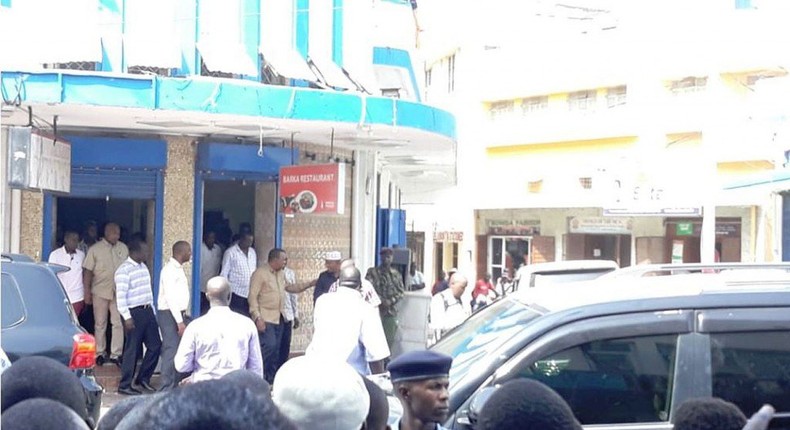 President Uhuru Kenyatta leaving the Bakra hotel in Mombasa after lunch with DP William Ruto