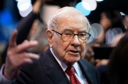 Berkshire Hathaway notuje 40-procentowy wzrost zysków operacyjnych i rekordową ilość gotówki