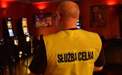 Celnicy chcą jednakowych emerytur dla wszystkich funkcjonariuszy Służby Celnej [WIDEO]