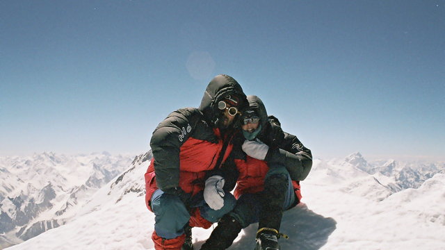 Fel akarsz mászni a Mont Blancra? Fizesd ki előre a temetésedet!