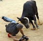 Fotograf Reutera zaatakowany przez byka