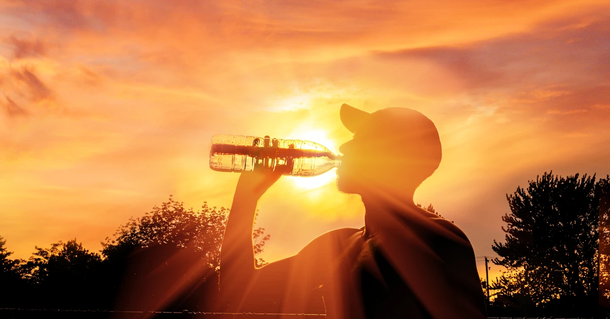 Upał może zabić! Tak uchronisz się przed przegrzaniem i palącym słońcem
