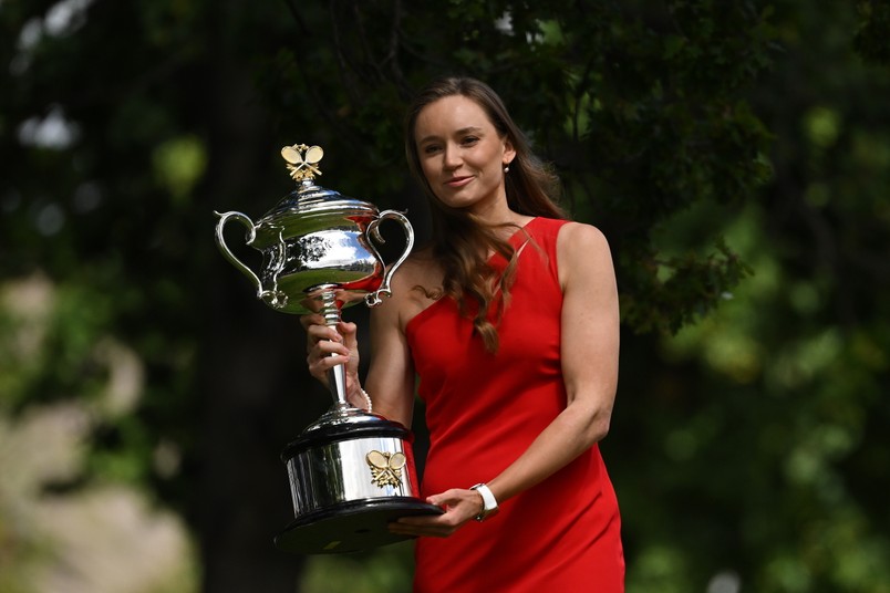 Lady in red. Jelena Rybakina zachwyciła nie tylko kibiców tenisa
