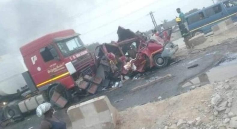 7 die, others injured as tanker runs over trotro at Amasaman in Accra