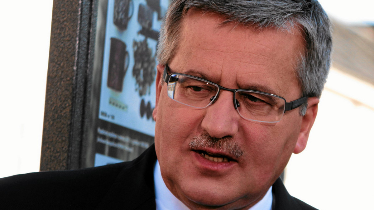 Bronisław Komorowski nie chce międzynarodowej komisji, która badałaby okoliczności katastrofy smoleńskiej. Jak mówił w Programie Pierwszym Polskiego Radia, to oznaka braku wiary we własne państwo.