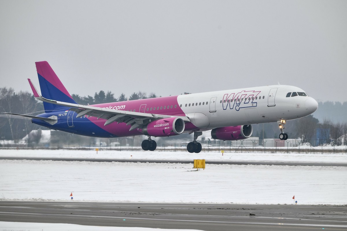 Wizz Air pobija swój rekord pasażerów na świecie. Polska kluczowym rynkiem