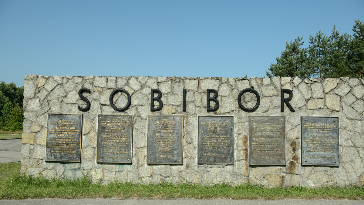 Od zabezpieczenia masowych grobów rozpoczęły się prace mające na celu utworzenie Muzeum – Miejsca Pamięci na terenie byłego niemieckiego obozu zagłady w Sobiborze. Jeszcze w maju ma być ogłoszony przetarg na budowę budynku muzealnego.